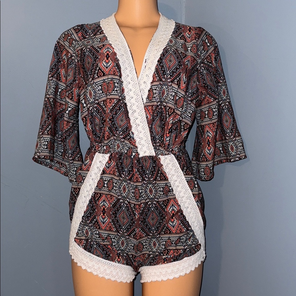 Trendy Special One Boho Romper – Size Small